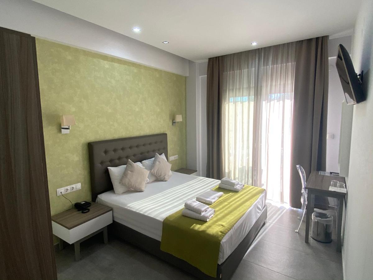 Patiras Deluxe B&B ลิเมนาเรีย ภายนอก รูปภาพ