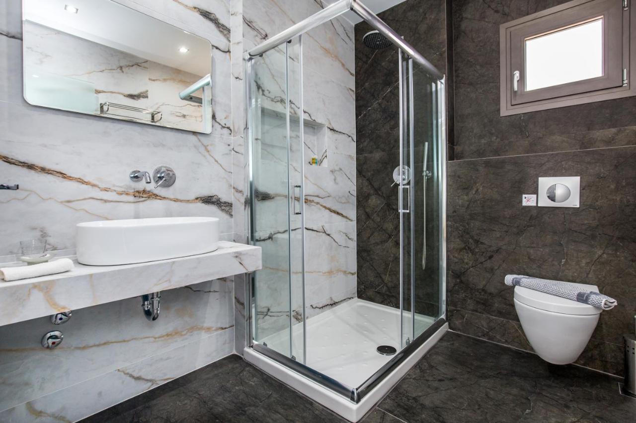 Patiras Deluxe B&B ลิเมนาเรีย ภายนอก รูปภาพ
