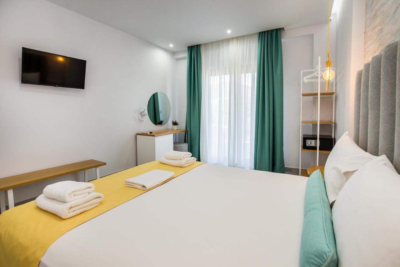 Patiras Deluxe B&B ลิเมนาเรีย ภายนอก รูปภาพ