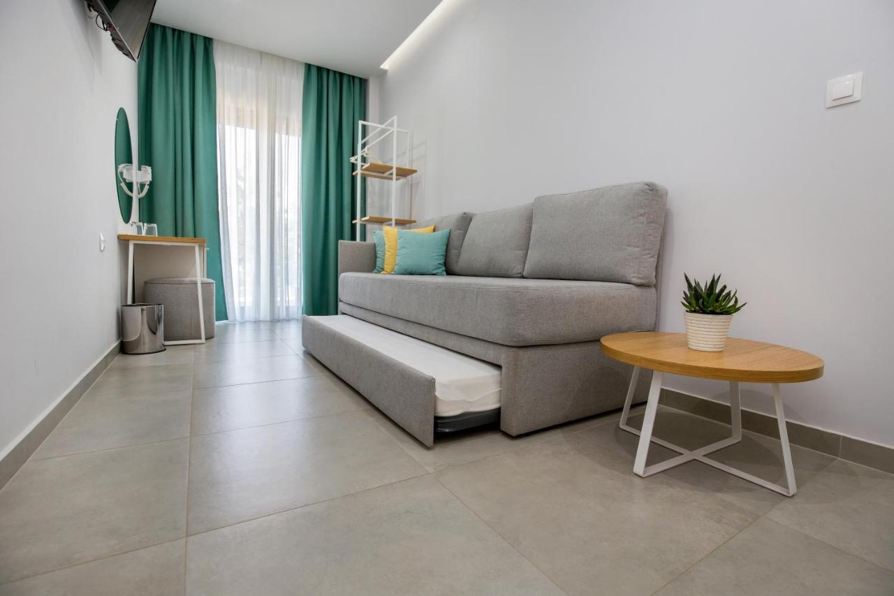 Patiras Deluxe B&B ลิเมนาเรีย ภายนอก รูปภาพ