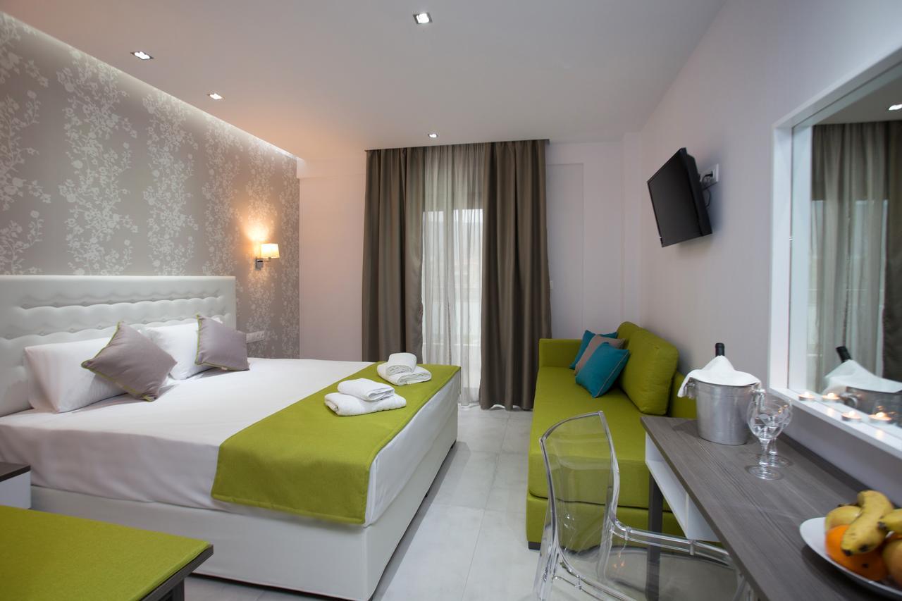 Patiras Deluxe B&B ลิเมนาเรีย ภายนอก รูปภาพ
