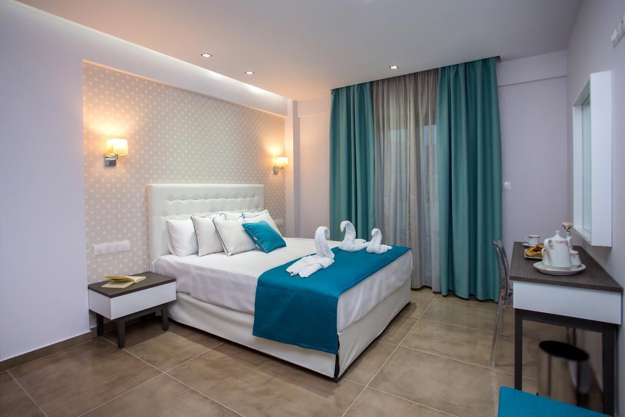Patiras Deluxe B&B ลิเมนาเรีย ภายนอก รูปภาพ