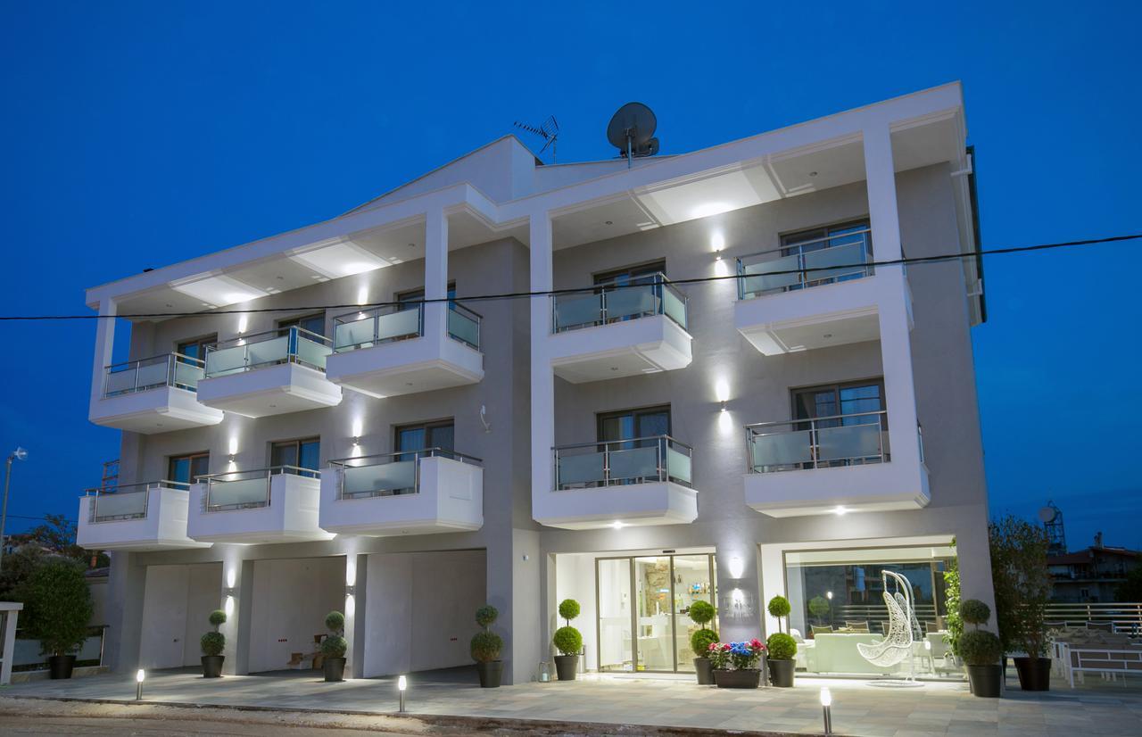 Patiras Deluxe B&B ลิเมนาเรีย ภายนอก รูปภาพ