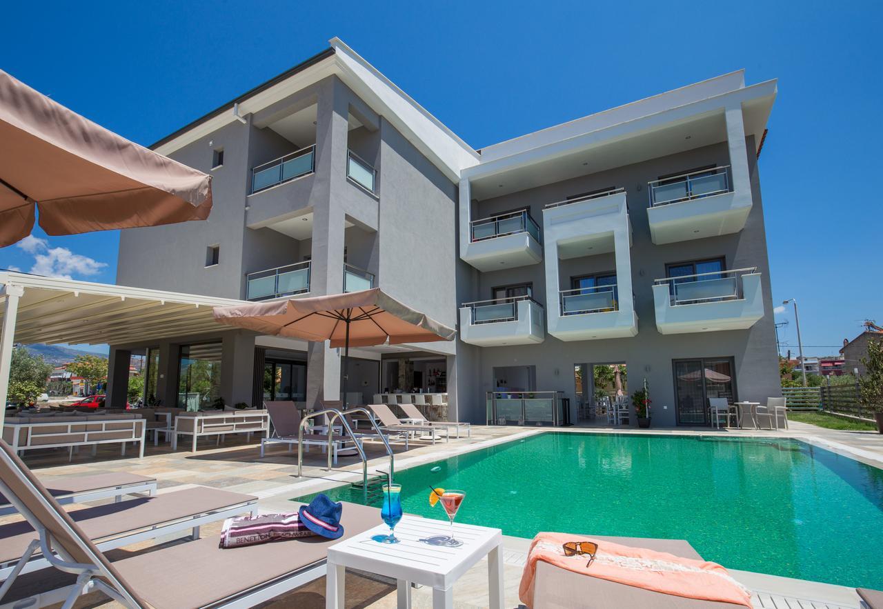 Patiras Deluxe B&B ลิเมนาเรีย ภายนอก รูปภาพ