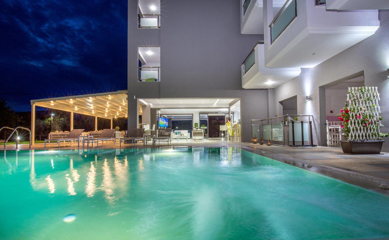 Patiras Deluxe B&B ลิเมนาเรีย ภายนอก รูปภาพ